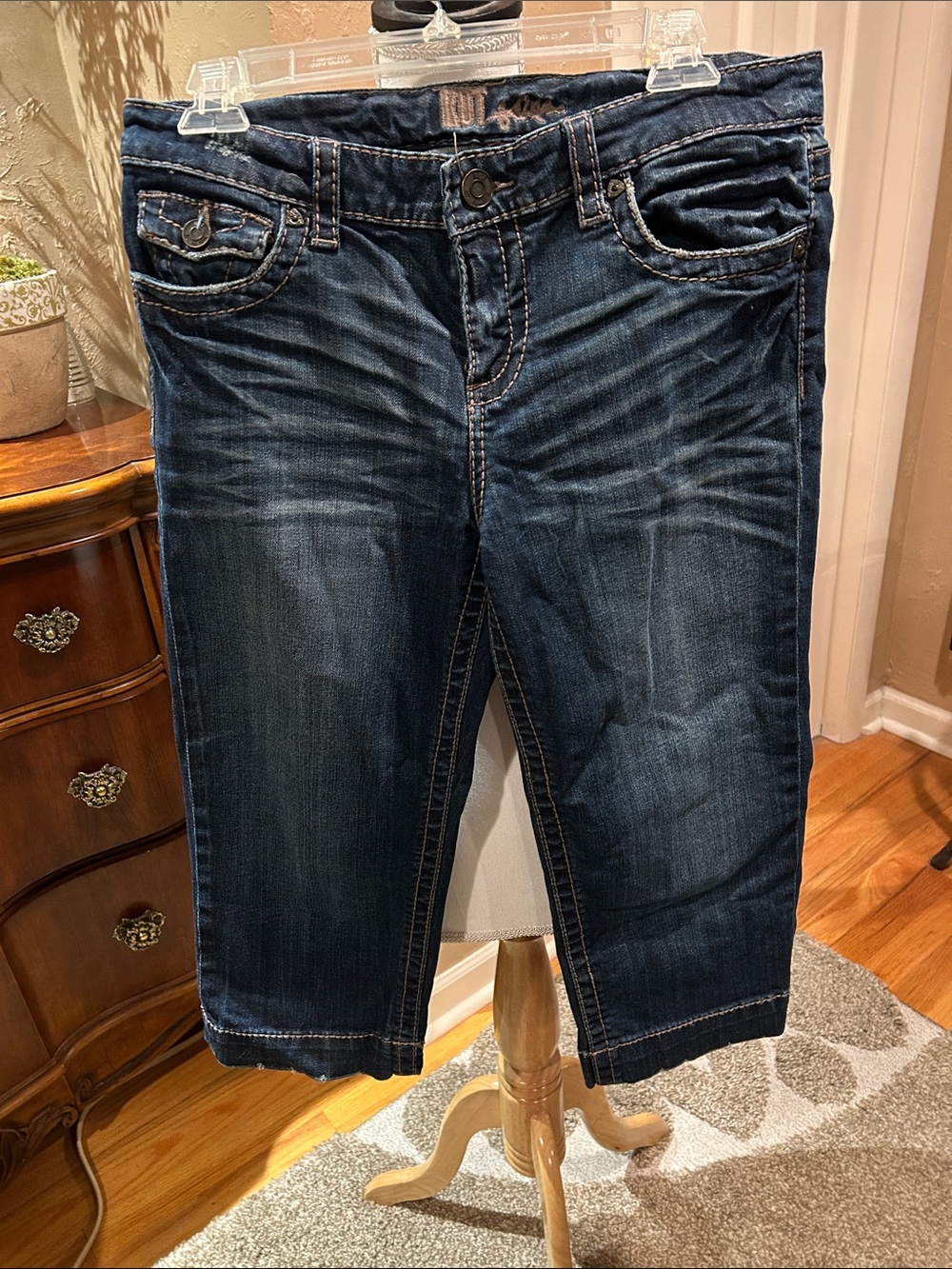 KUT Dark Blue Cropped Capri Jeans STRETCH size 8